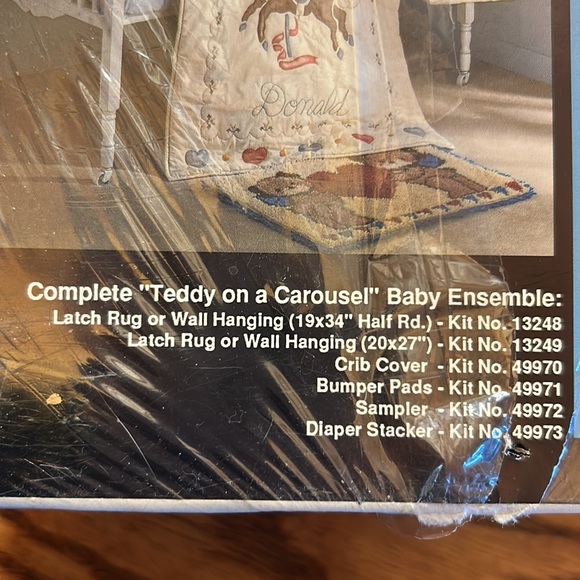 NWT Vintage Bucilla Teddy on a Carousel Rug or Wall Hanging Latch Hook Kit - Picture 5 of 7